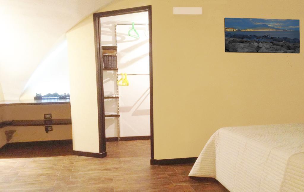 Paladin Home Nápoles Quarto foto
